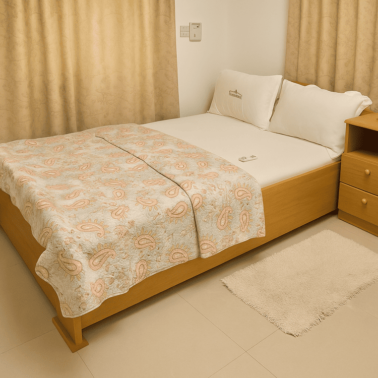 Double Room (Fan)